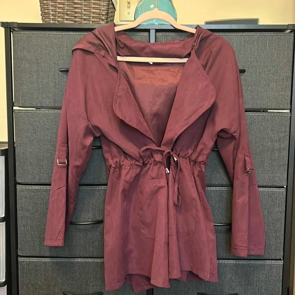 🌷3 items for $30🌷 ▪️ SHEIN ▪️ Burgundy Lightweight Jacket - Picture 1 of 12